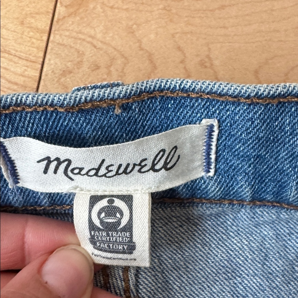 Madewell Women’s Petite Vintage Perfect Crop Jeans in Blue Denim Size 23P - Picture 3 of 6